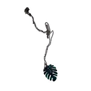 Tropical Green‎ Leaf Pendant Necklace